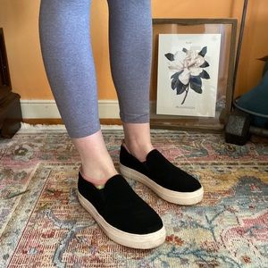 Platform Slip-On - Steve Madden Gills Knockoff